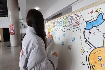 e59a5fcb6bafa7bd954af7589abdf9be